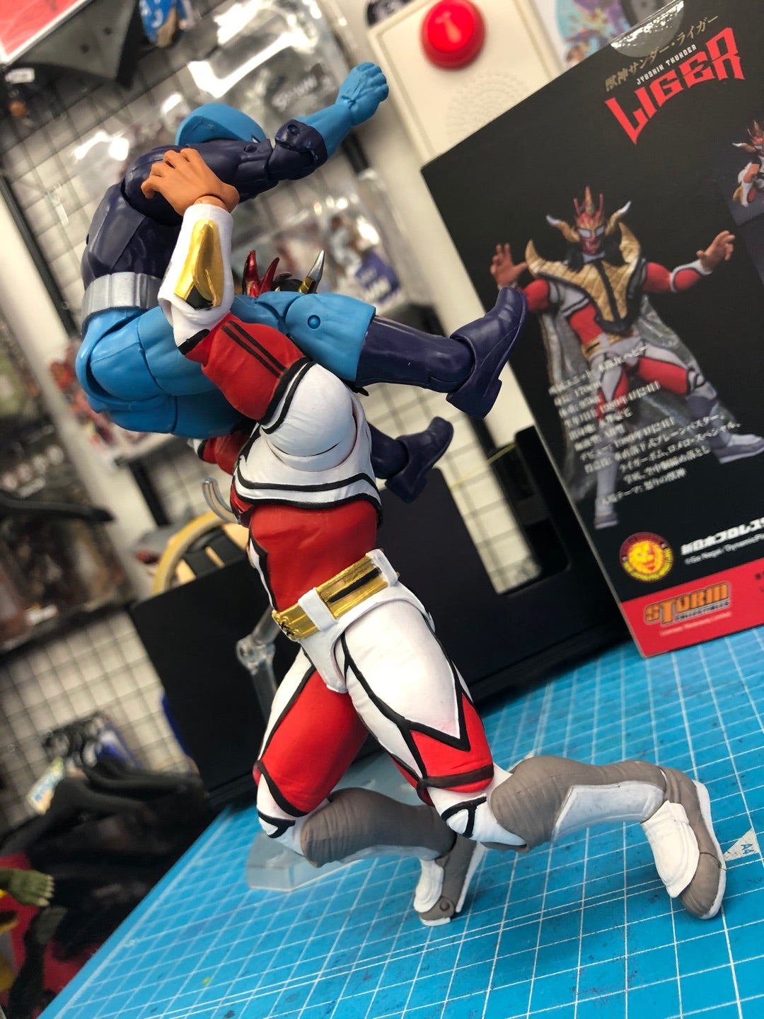 獣神サンダー・ライガー STORM Collectibles NAUTS（青） 獣神サンダー