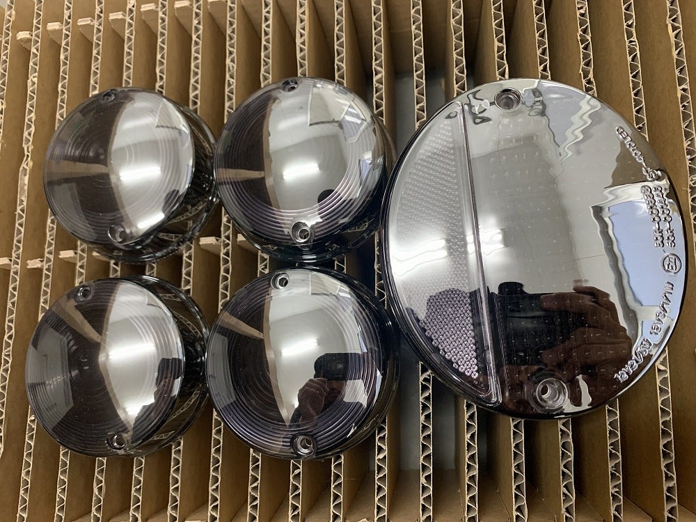 Z1,Z2のヘッドライトガラスレンズの透かしメッキ加工、透かしメッキ