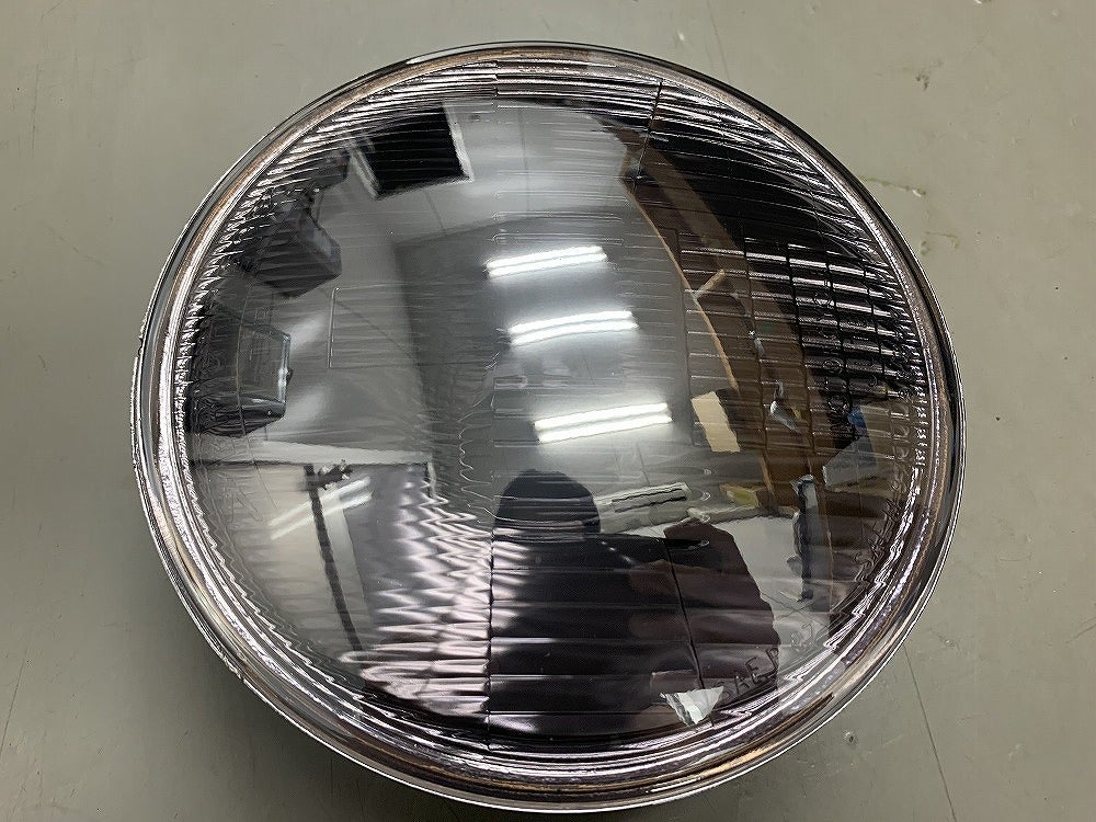 Z1,Z2のヘッドライトガラスレンズの透かしメッキ加工、透かしメッキ