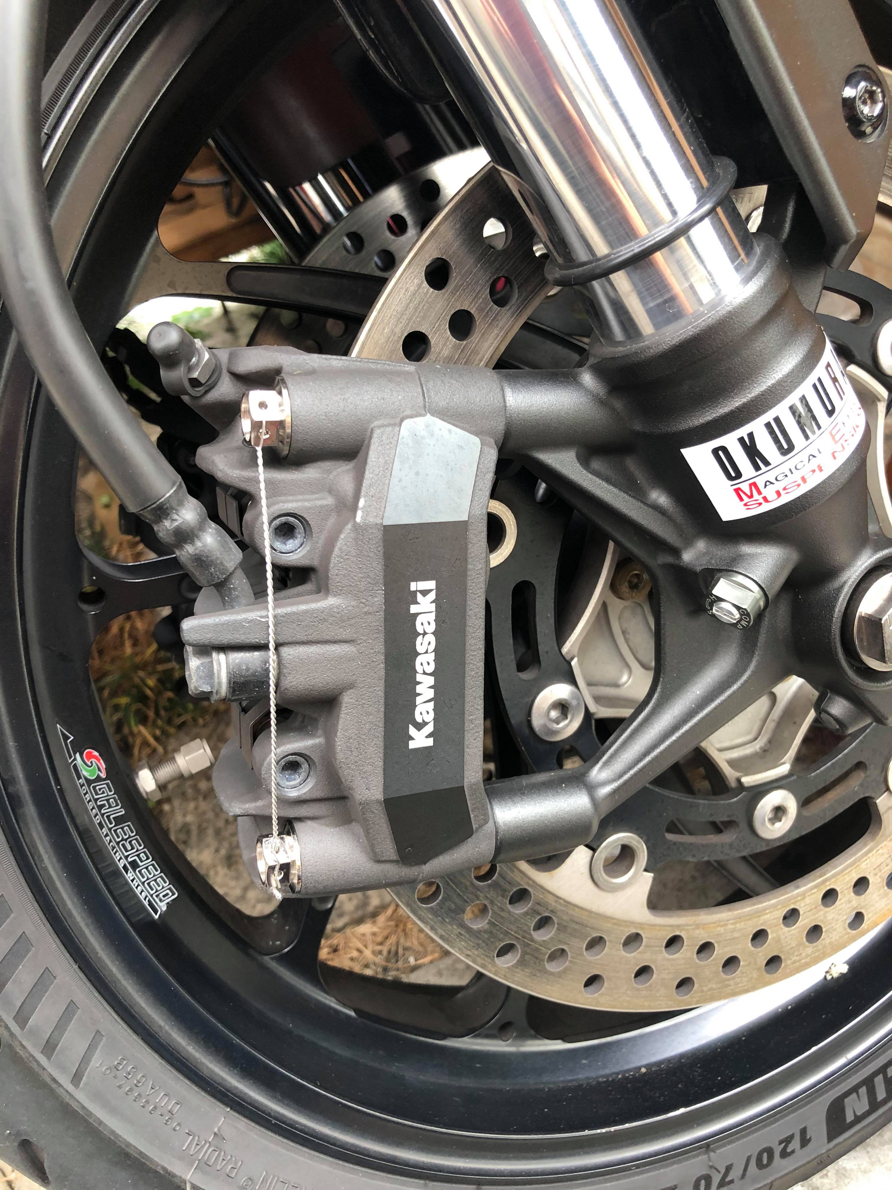 Z900RS、Ninja1000、ZX-10Rなど用 フロントブレーキキャリパーボルト新