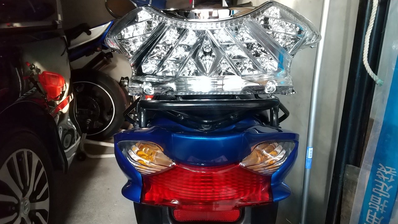 アドレスV125S テールユニット LEDテール&リアウインカーへ換装