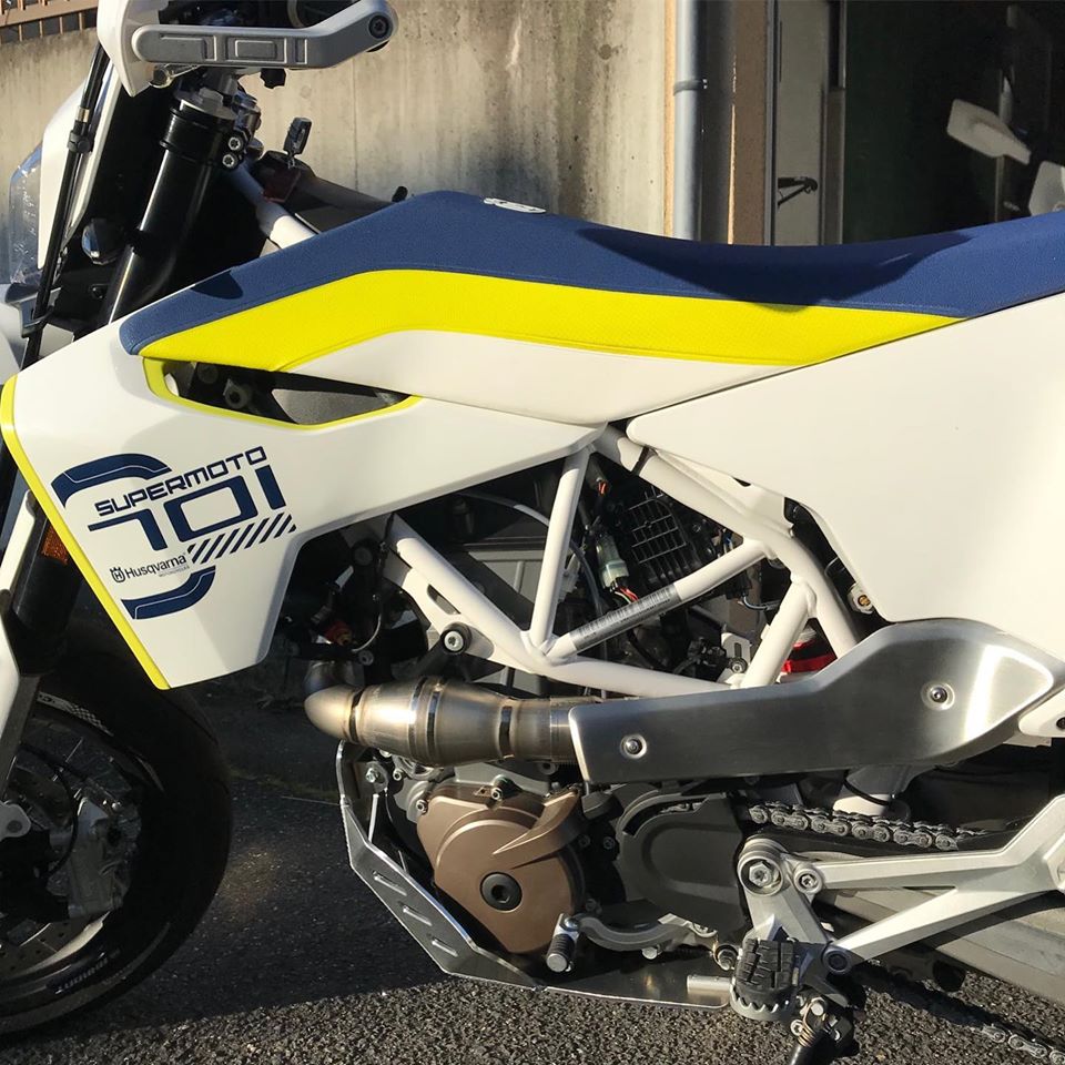 701スーパーモト テクモレーシング エキゾーストパイプ