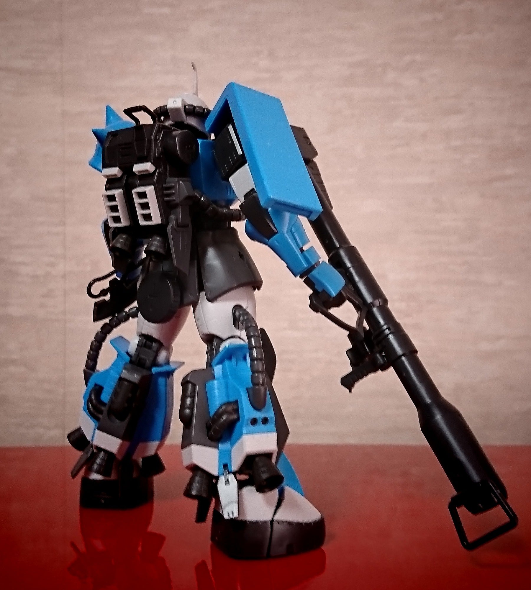 RG 1/144 MS-06R-1A ユーマ.・ライトニング専用ザクⅡ完成❕ | Mark´n