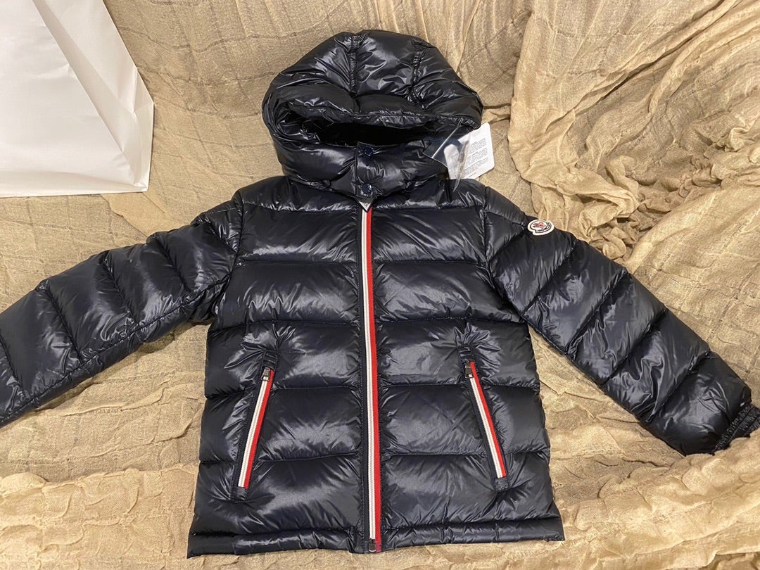 モンクレールキッズのサイズ感！MONCLER男の子8Aサイズ着用