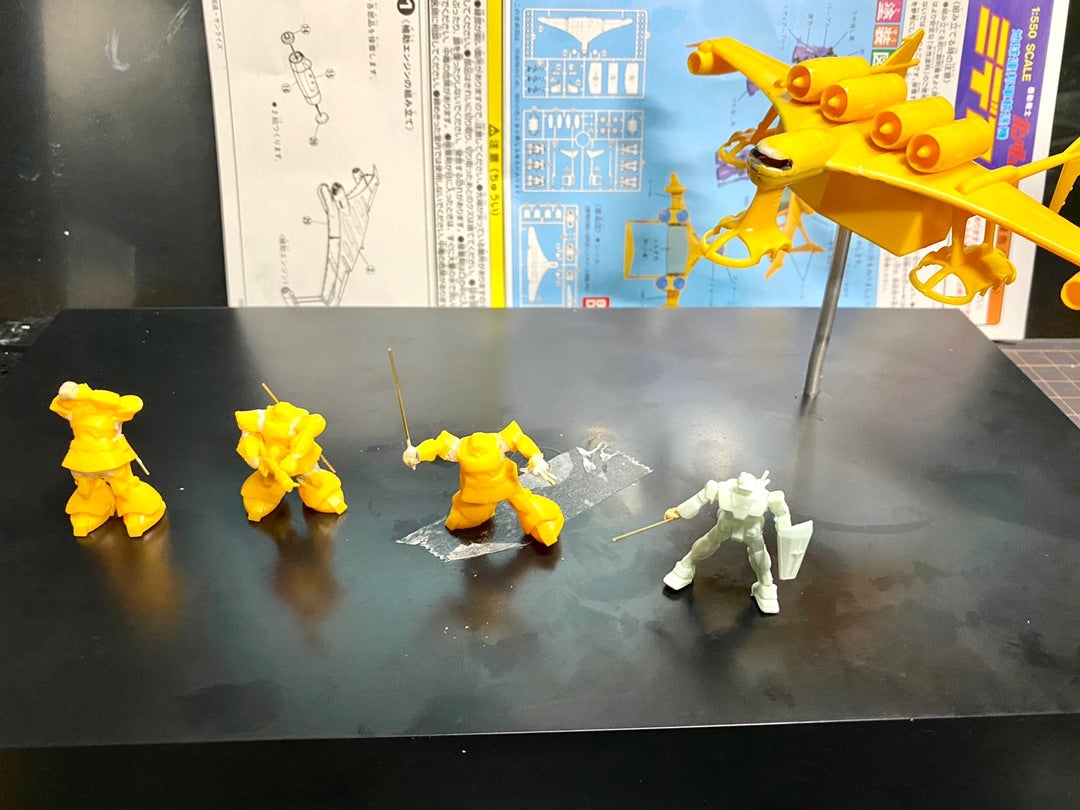 バンダイ ガンプラ旧キット 1/550 ミデア＆黒い三連星 トリプルドム