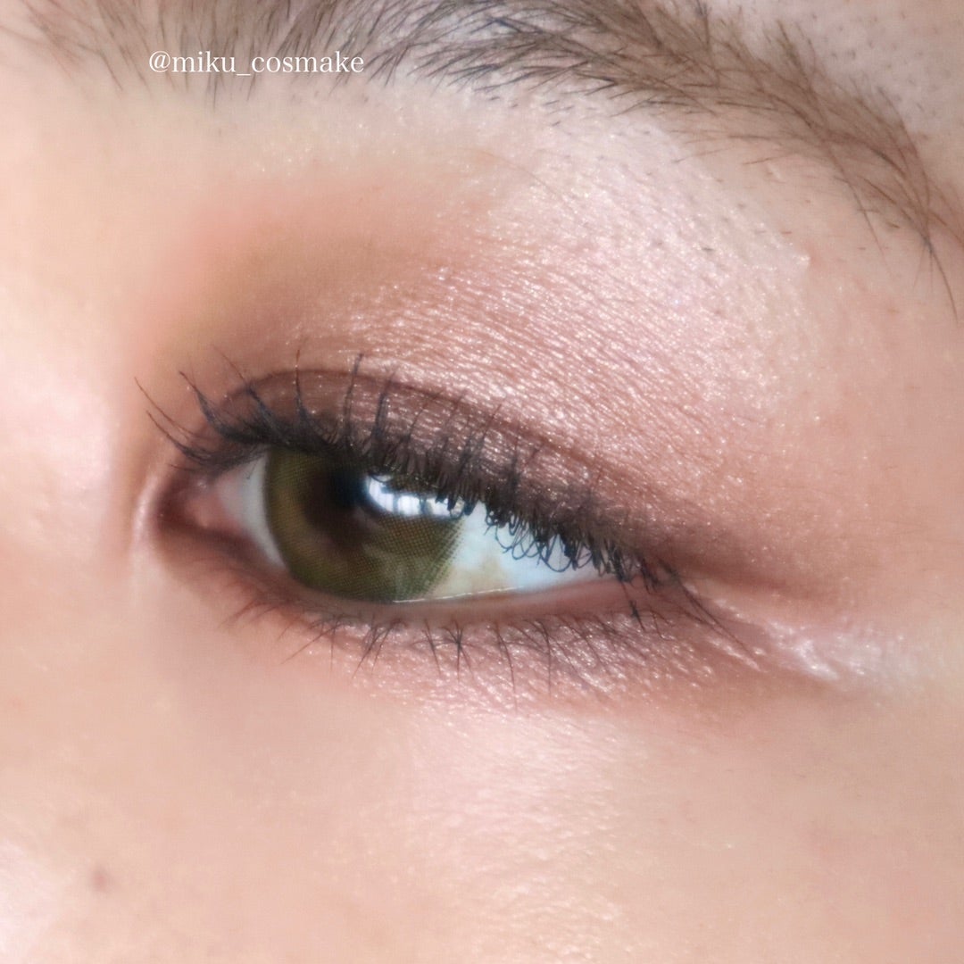 SUQQUのデザイニングカラーアイズ紹介〜01優芍薬〜 | 美容ライター