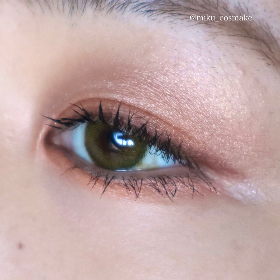 SUQQUのデザイニングカラーアイズ紹介〜02光橙花〜 | 美容ライター