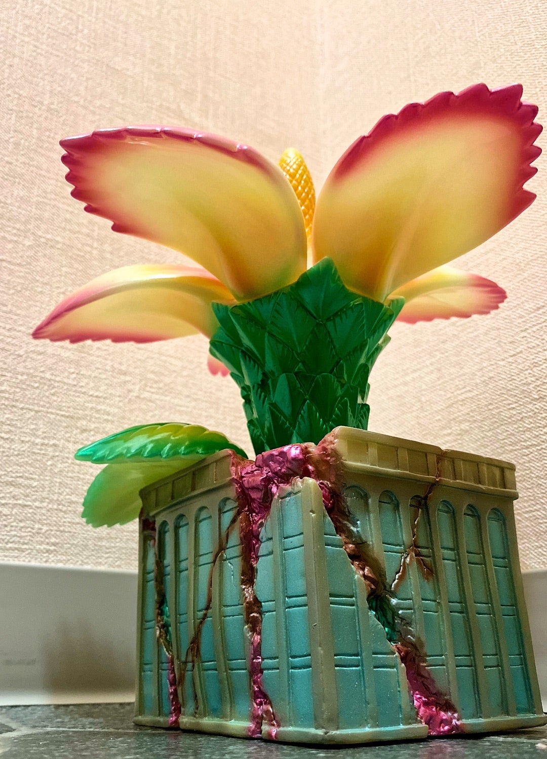 M1号製マンモスフラワーはローアングルがイイ❗️ | 怪獣玩具とカタナ