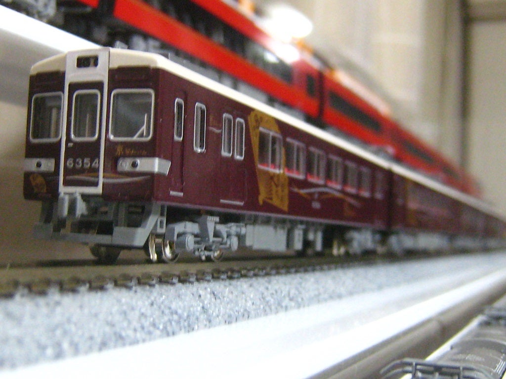 阪急1000系 すみっコぐらしラッピング・神戸線 8両編成セット | まだ