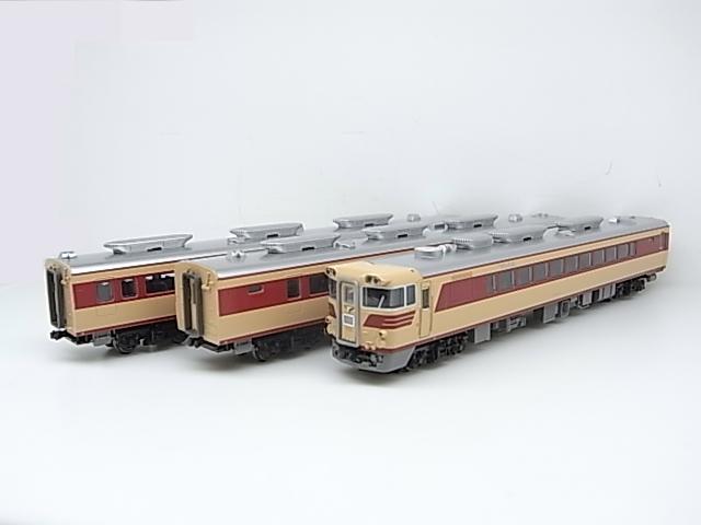 KATO キハ82系の無計画な増備 | 緩行線