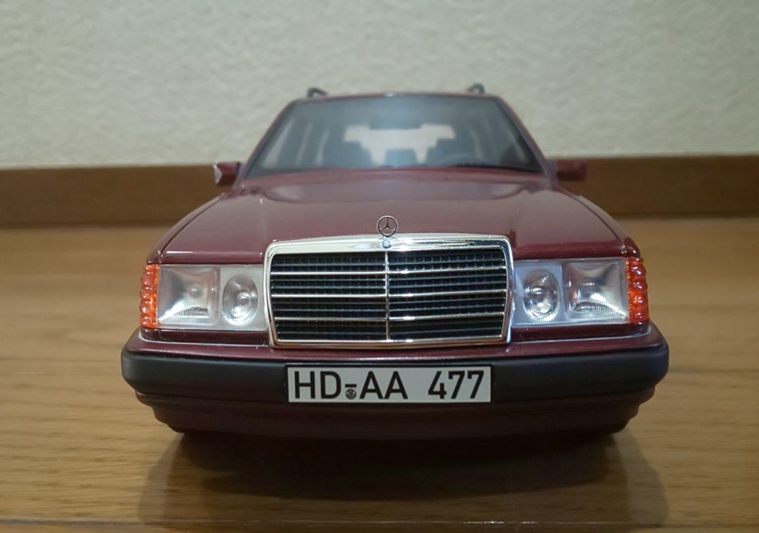 BoS Models 1/18 ベンツ 300TE &初代 Cクラス | kendeen-1990のブログ