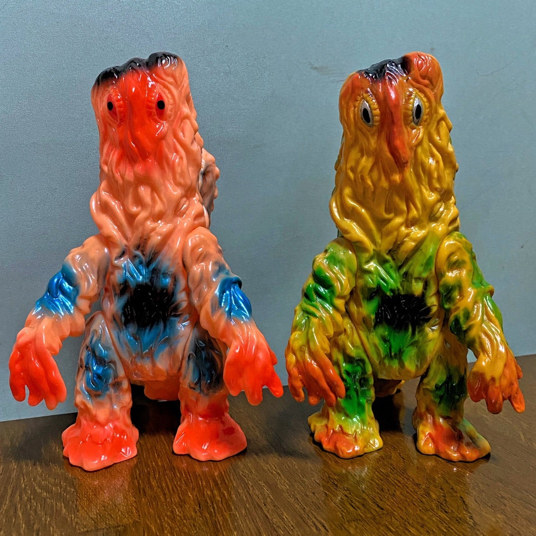 ブルマァク 復刻版オレンジ蓄光ヘドラと70年代当時ものヘドラ | 怪獣