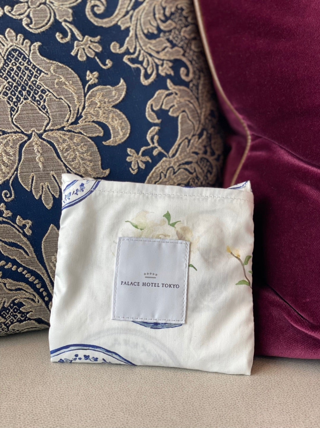 パレスホテル東京×SevenTenの大人気エコバッグ | ジュリーズの気楽に