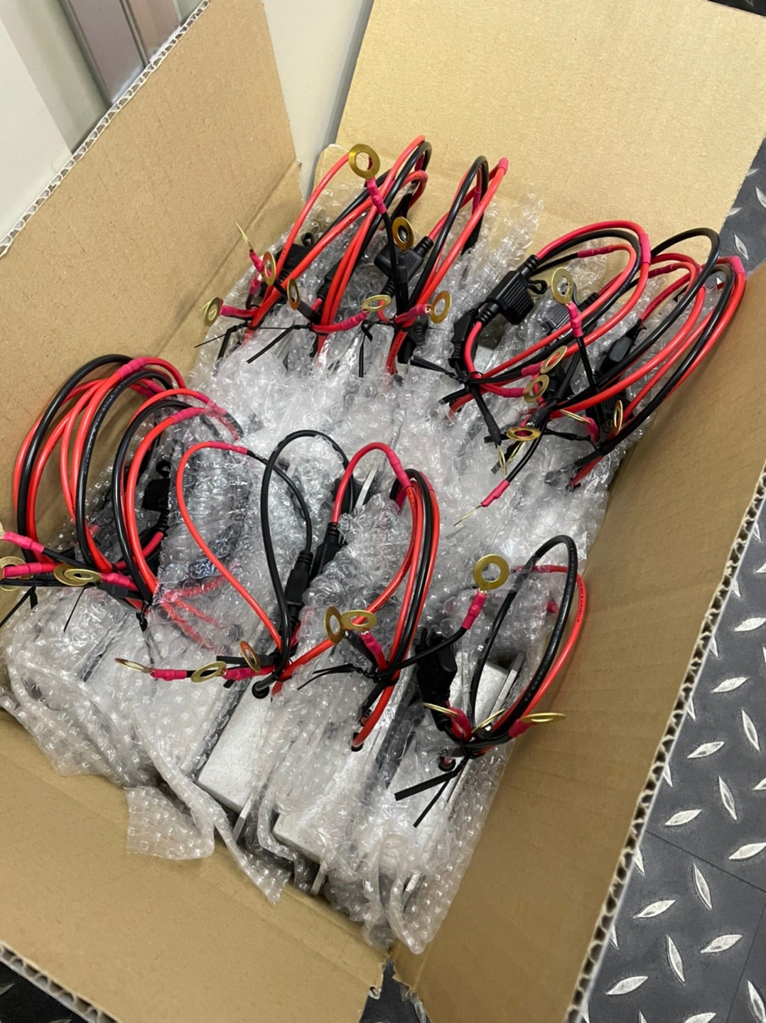 BIG・EDLCまだ余裕がありますよぉ～ | ユーアイビークル ハイエース200