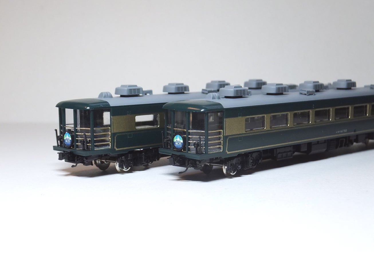 TOMIXのサロンカーなにわ旧製品を何とかしてみる？ ③ | 色々Lab