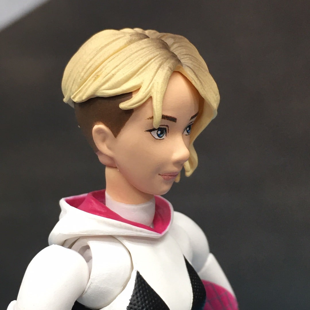 Jump over fate -MAFEX スパイダーグウェン（スパイダーバース