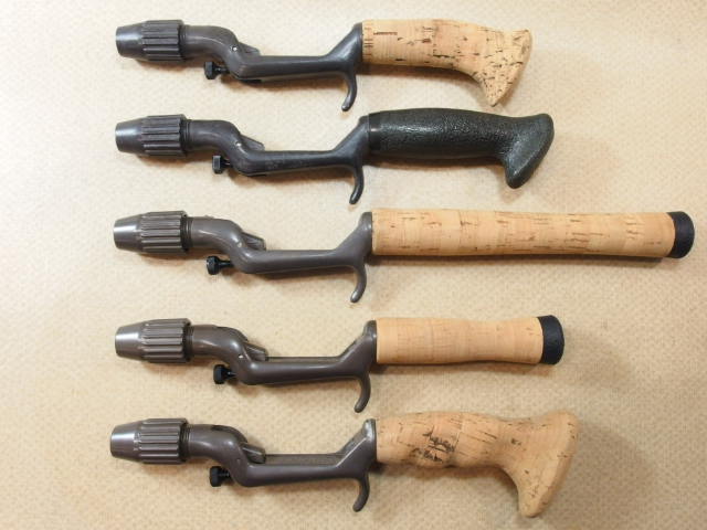 フェザーウェイト チャンピオングリップ と ザウルスのグリップ