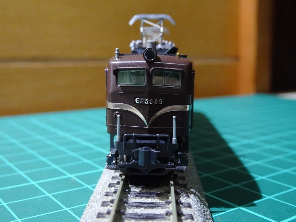 KATOの茶色のEF58 | カムコタ日誌