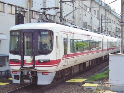 塗装変更され注目度がアップした名鉄1700系 | どこでも早起き