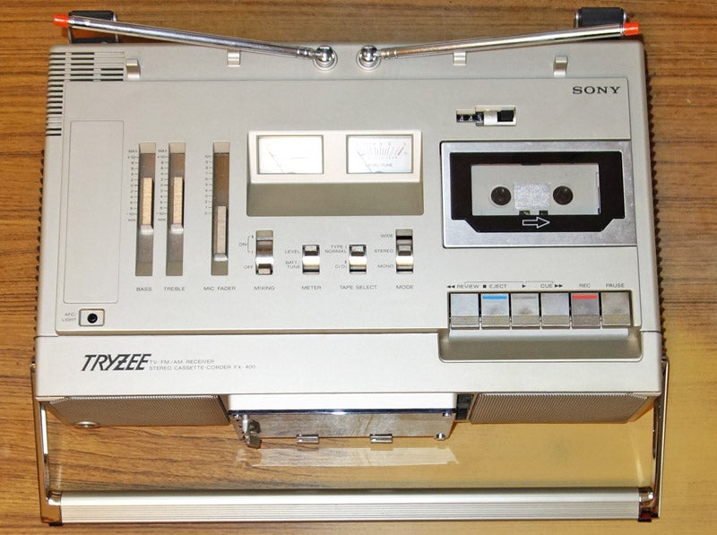 ソニーのラテカセ：FX-400 久しぶりの修理 | じんけいの修理日記