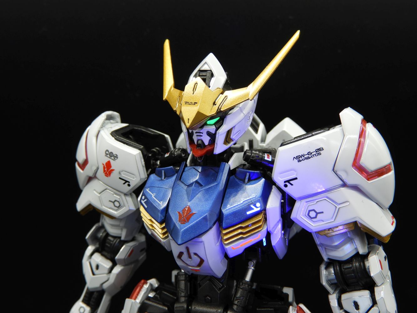 MG 1/100 ASW-G-08 ガンダムバルバトス [チタニウムフィニッシュ] | ぼ