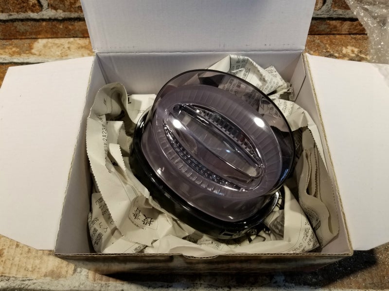 人気爆発中の「アワビLEDテール」カワサキZ900RS用スモークが再再入荷