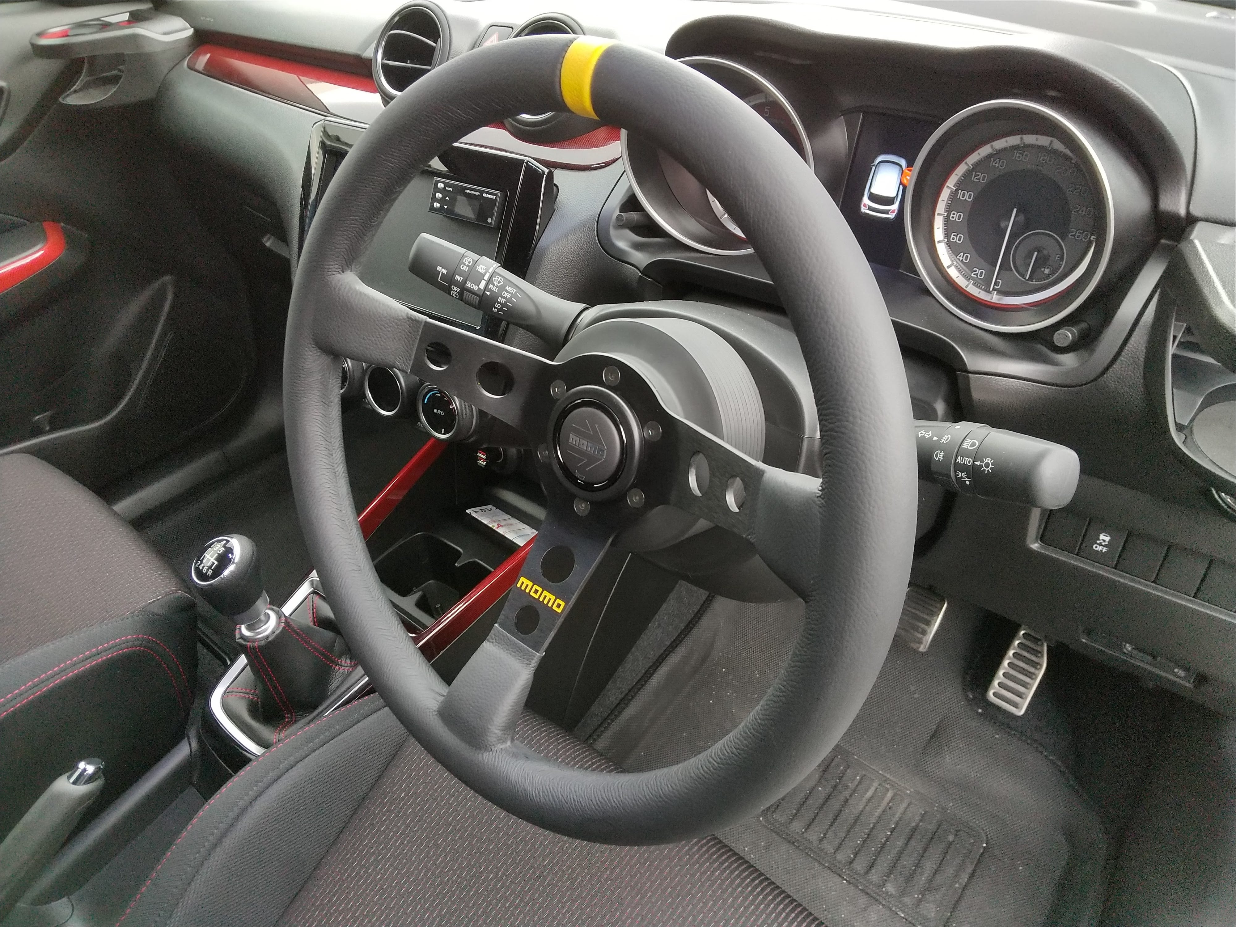 momo ステアリング交換 ワークスベル ステアリングボス ZC33S