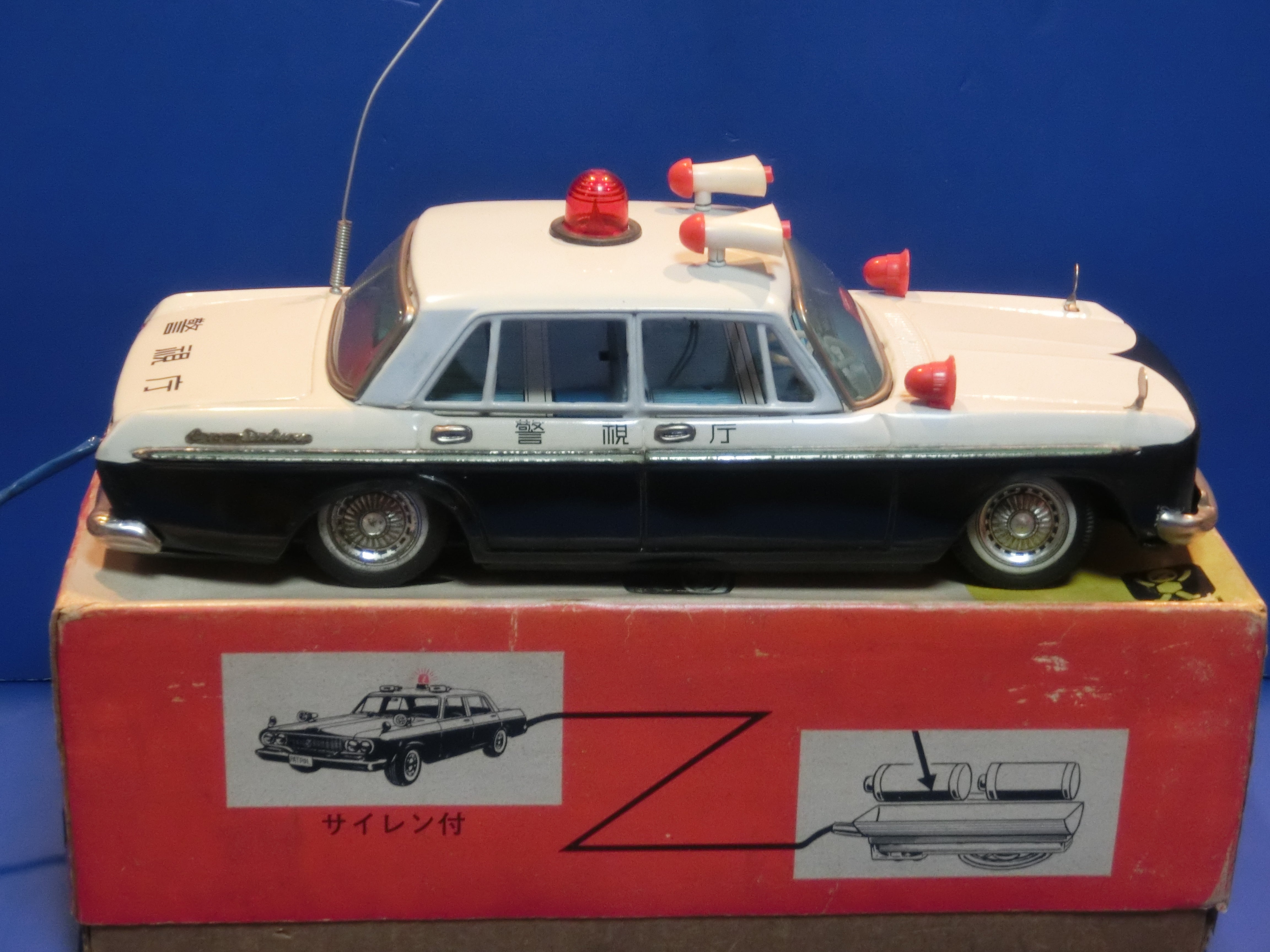 ☆バンダイ1963年クラウン警視庁パトカー ～ ブリキ自動車コレクション