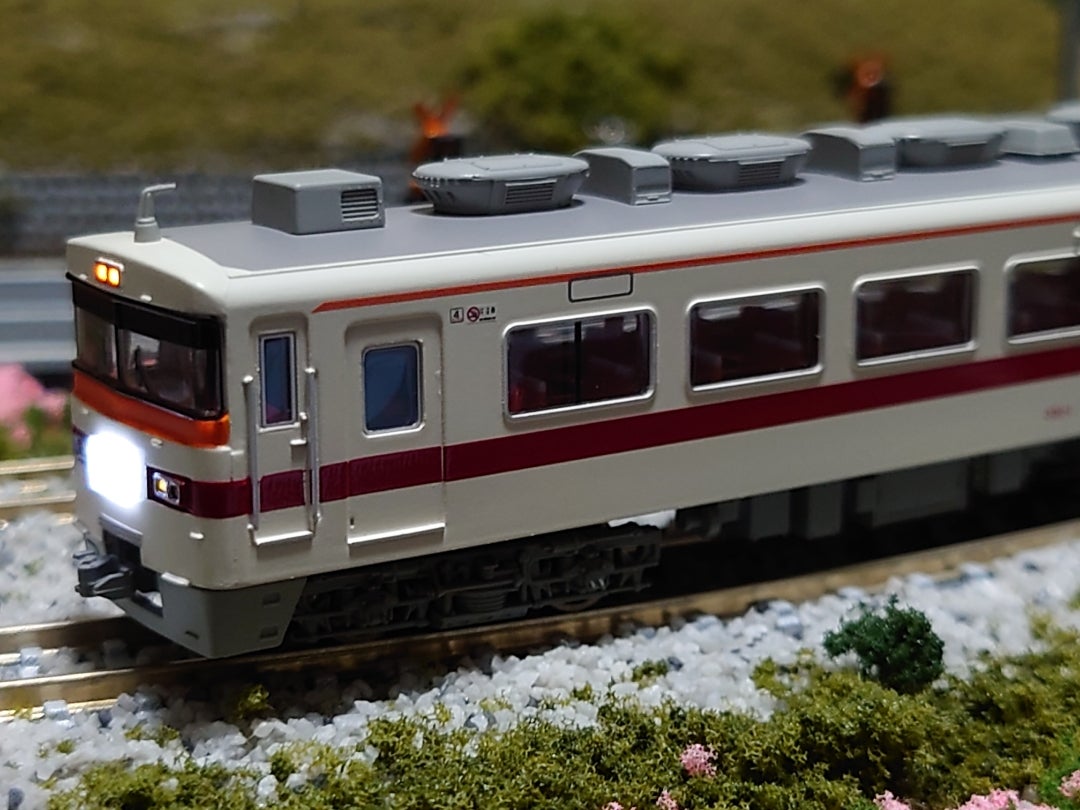 マイクロエース 東武350型が入線しました | ちーずの「ふれんずのーと」