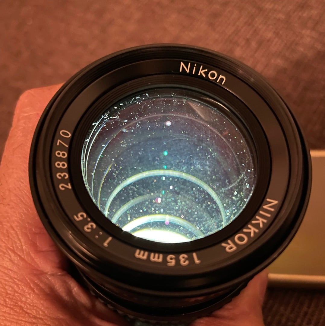 Nikon Ai NIKKOR 135mm f3.5 | ほぼジャンクな機材でお送りする写真
