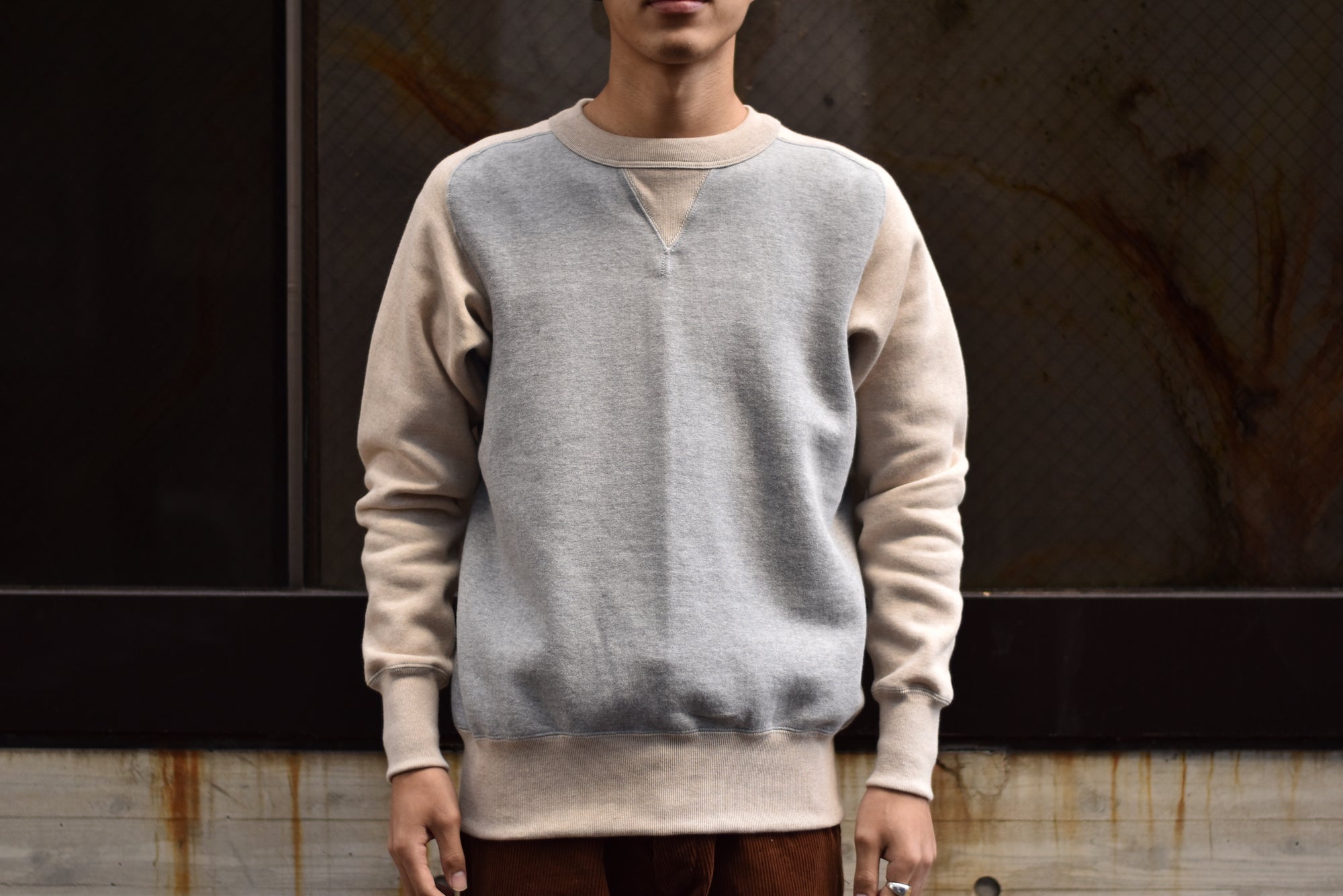 Cushman】TWO TONE FREEDOM SLEEVE SWEAT | スマクロ原宿店のスタッフ
