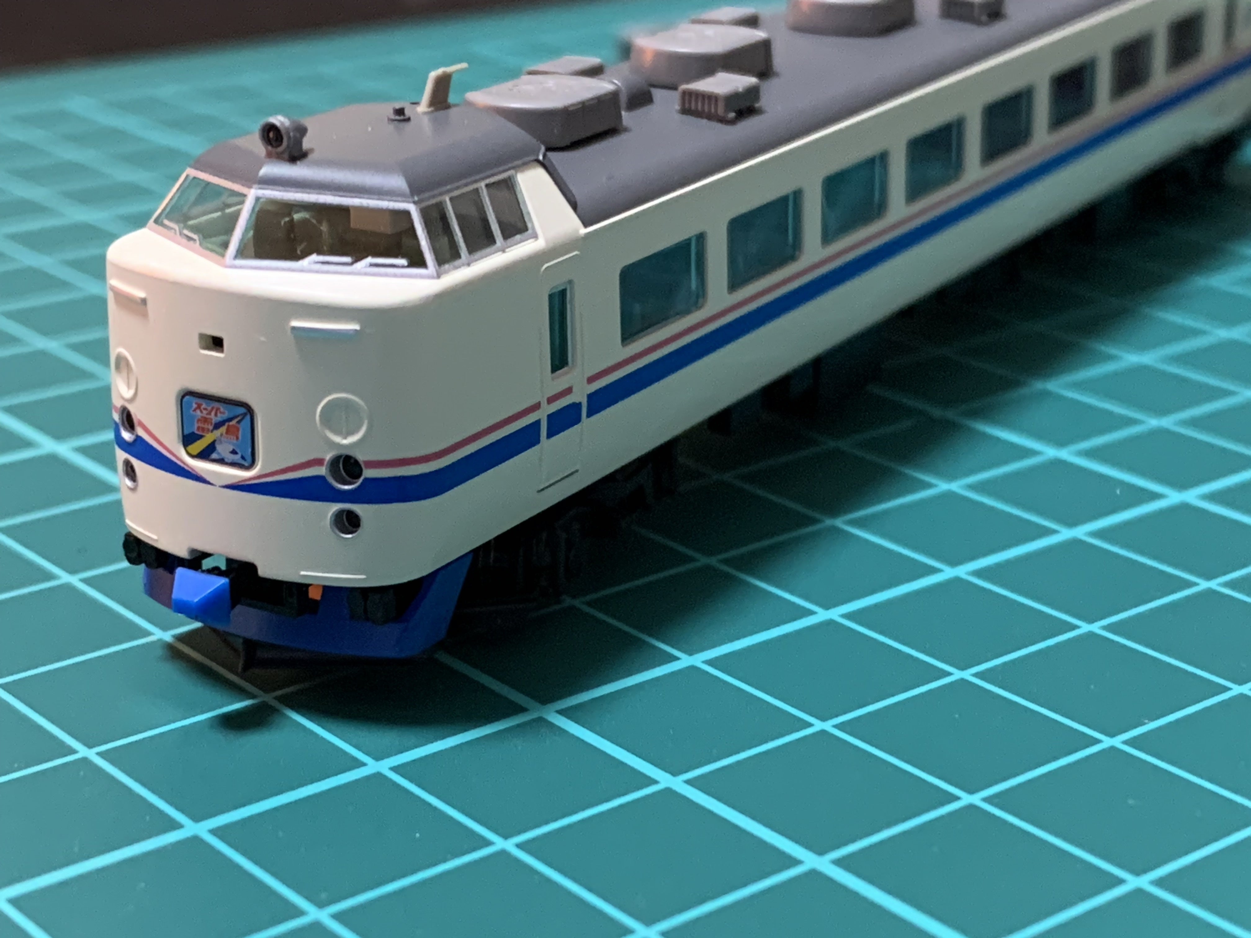 鉄道模型】 JR西日本 485系『スーパー雷鳥』クハ481形200番台の貫通扉