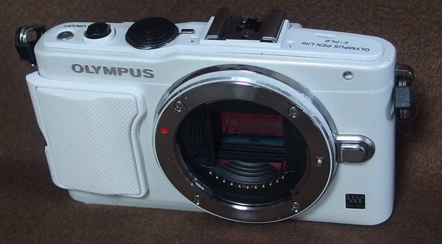 オリンパスの E-PL5と E-PL6の表裏を合体させてみました | getaのブログ