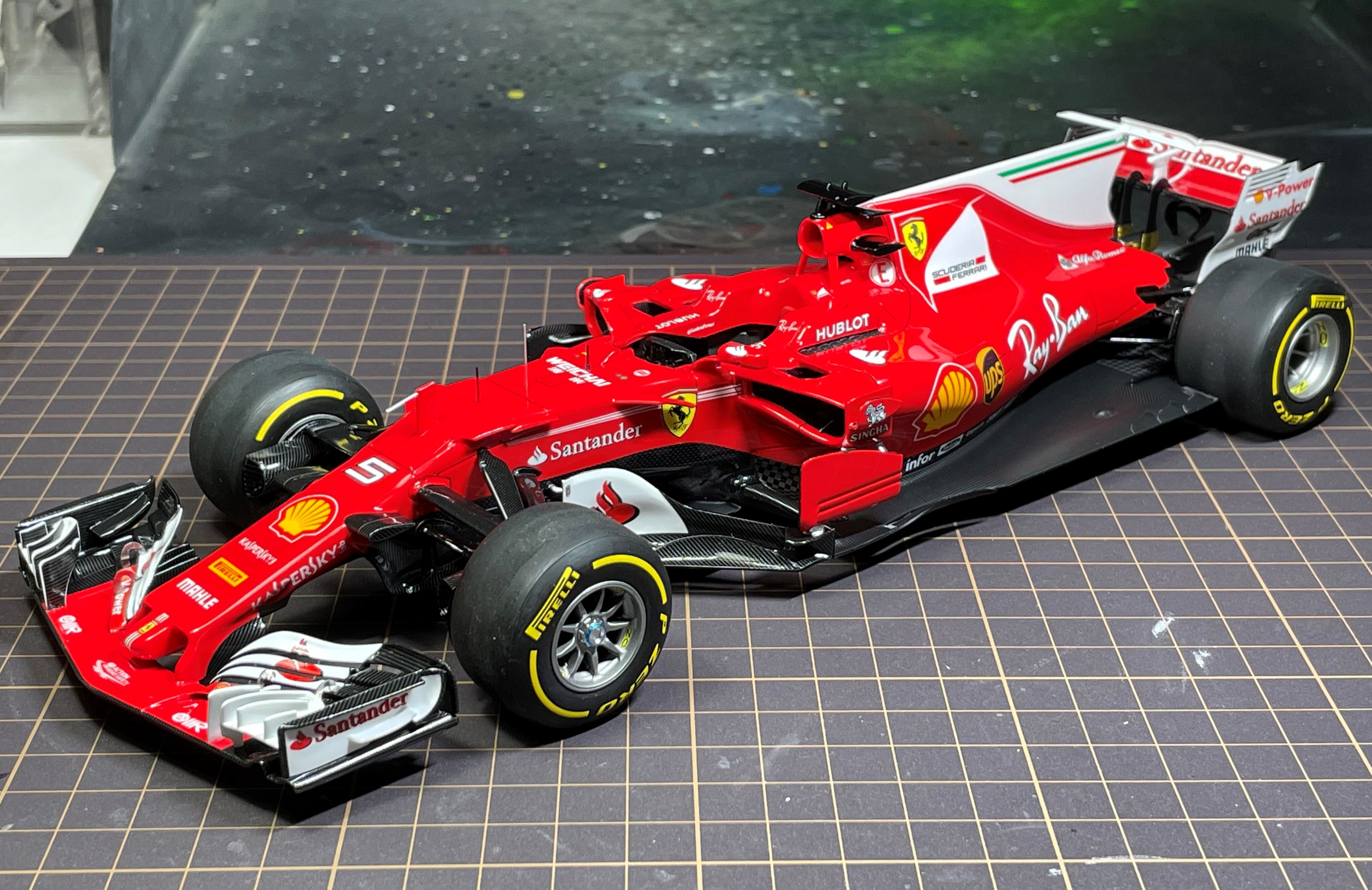 タミヤ フェラーリ SF70H #10 組立 | kingmanの模型製作記Ⓐ