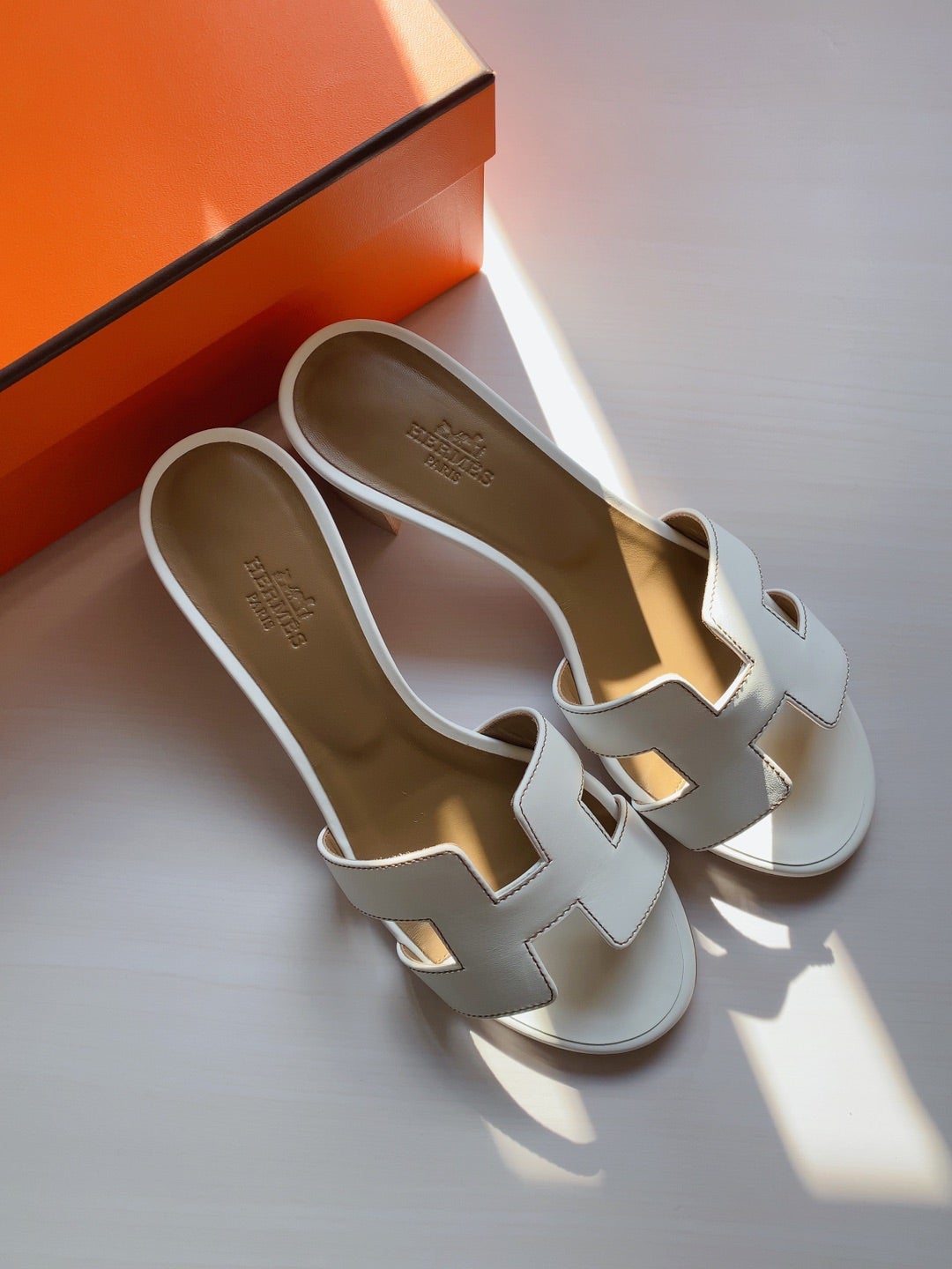 HERMES オアジス ヒール サンダル ホワイト 37