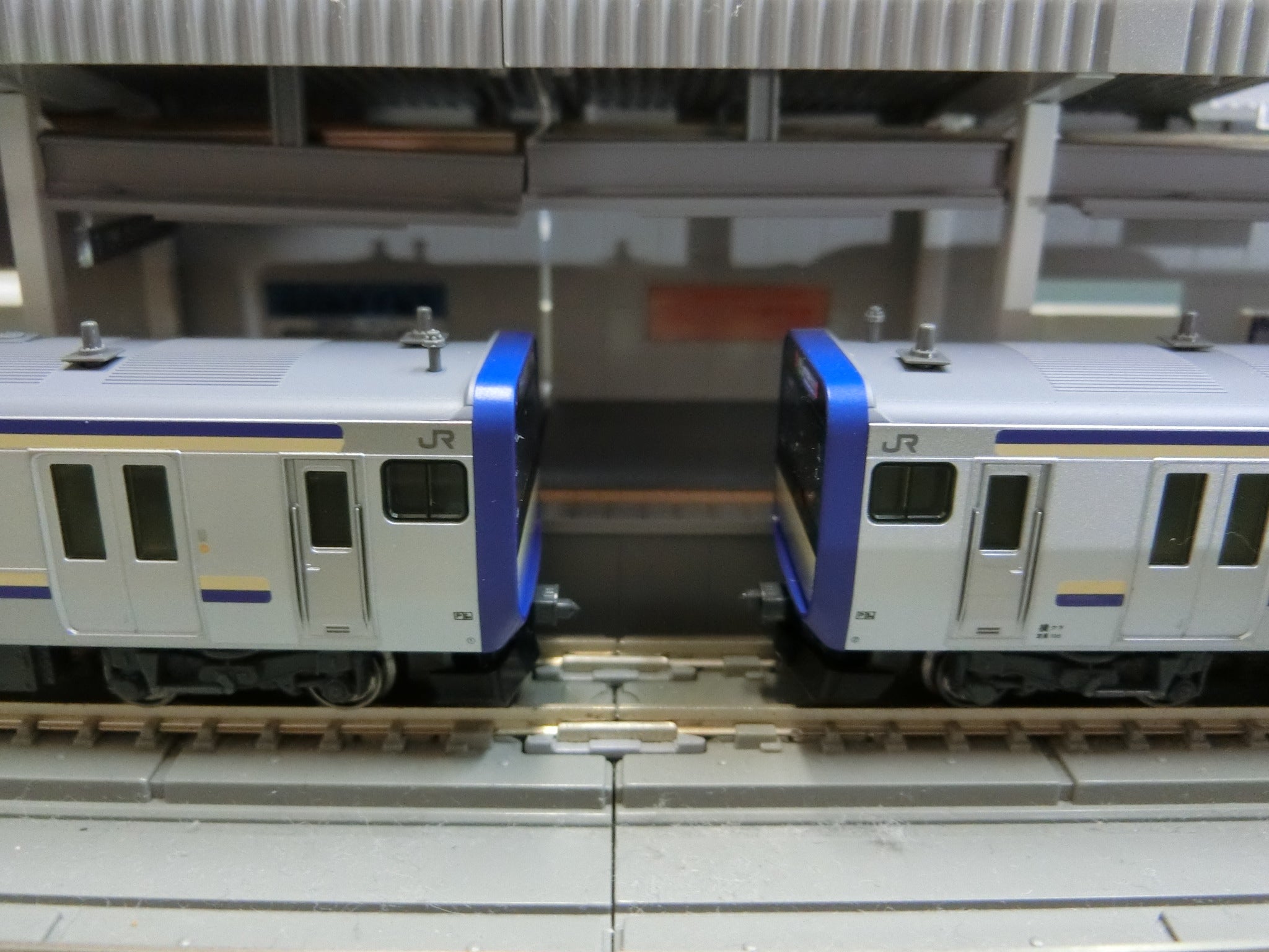 KATO「E235系1000番代横須賀・総武快速線（付属編成