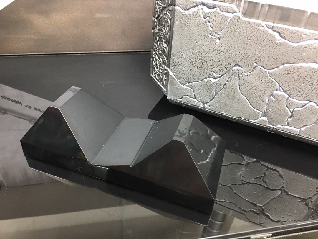 轟くは不滅の愛 -1/1 ムジョルニア（ラブ&サンダー）- | トイ