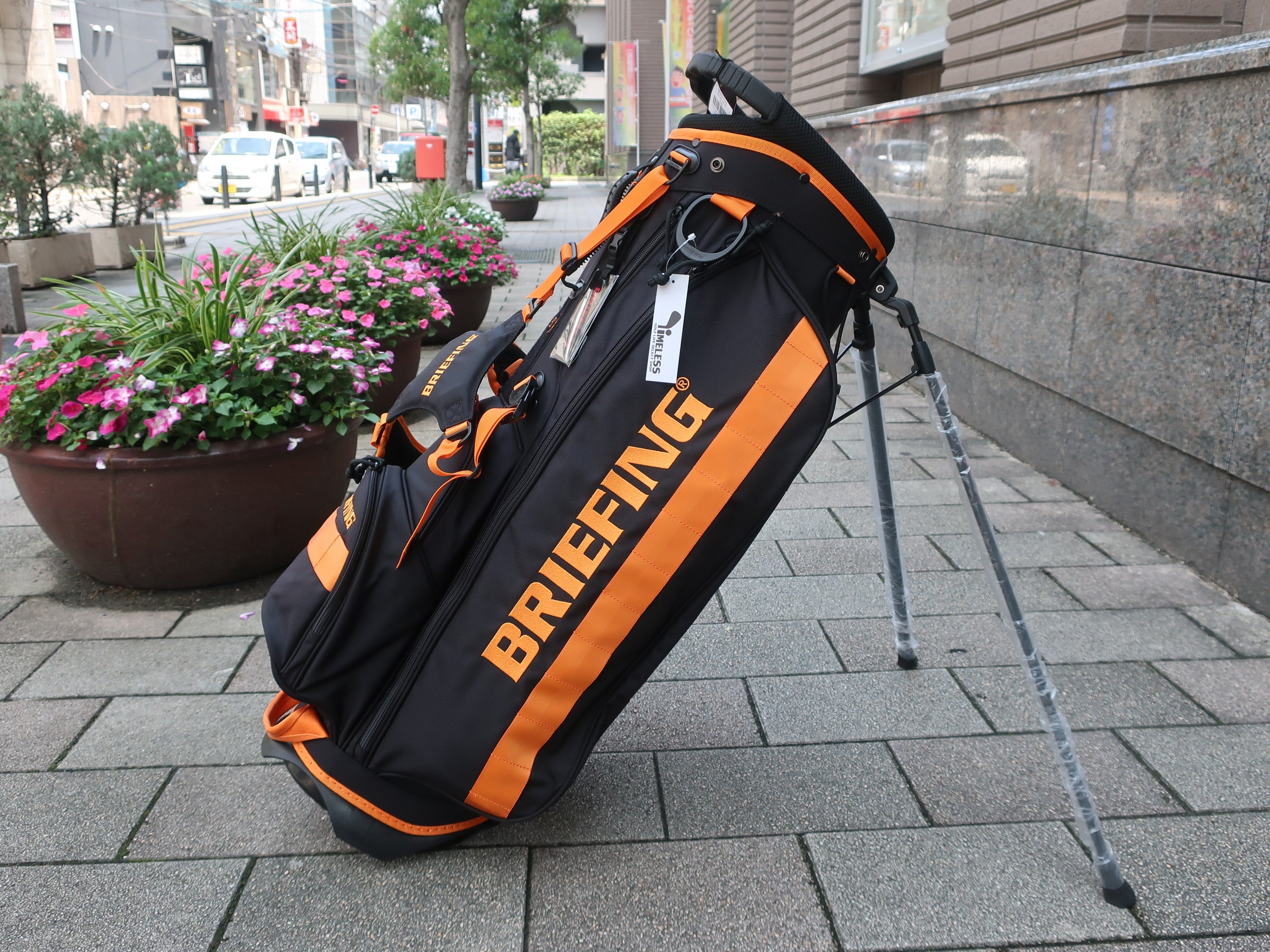 BRIEFING CR－4＃02 AIR 本日、18時に発売です