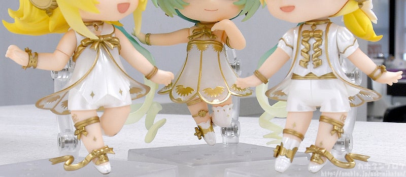 ねんどろいど 鏡音リン／鏡音レン シンフォニー2022Ver.」をご紹介