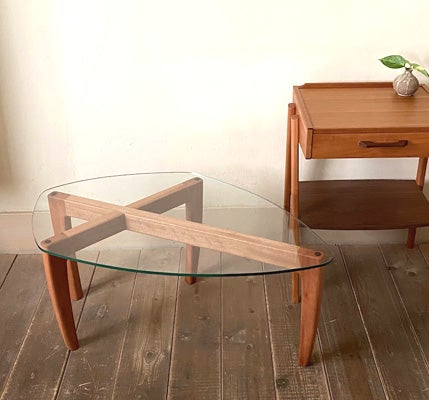 ガラス天板のローテーブルを製作しました。 ガラス天板のメリット