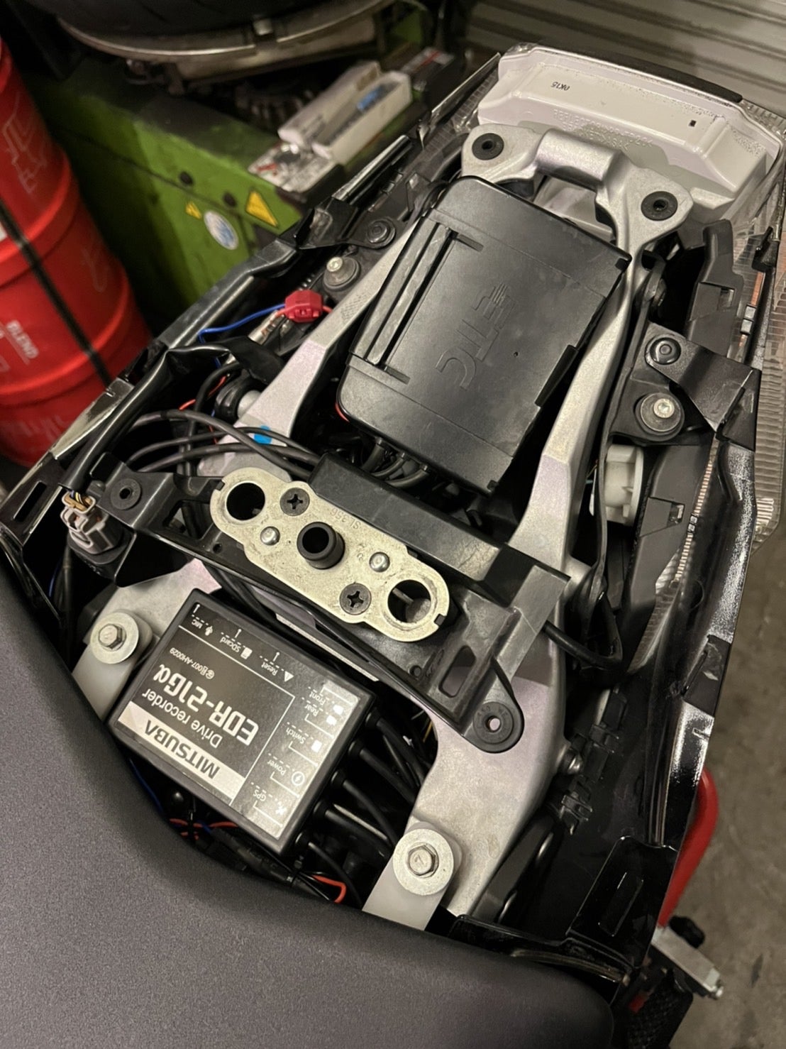 ☆ZX-10Rにドライブレコーダー☆ | motorcycle service FASTERのブログ