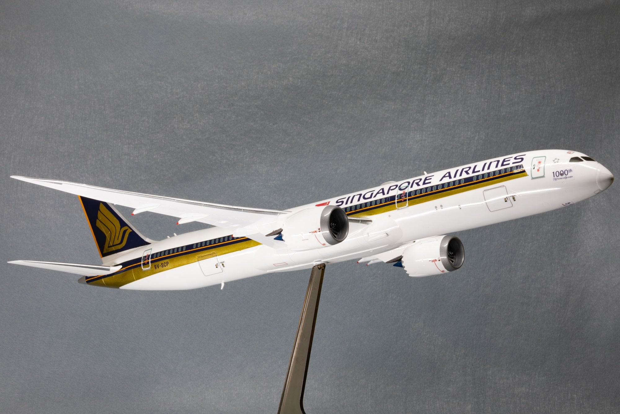 ハセガワ 1/200 787-10 (-9改造) シンガポール航空 製作記 | airliner