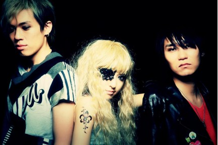 Silent Lily | ever since～神田沙也加という奇跡