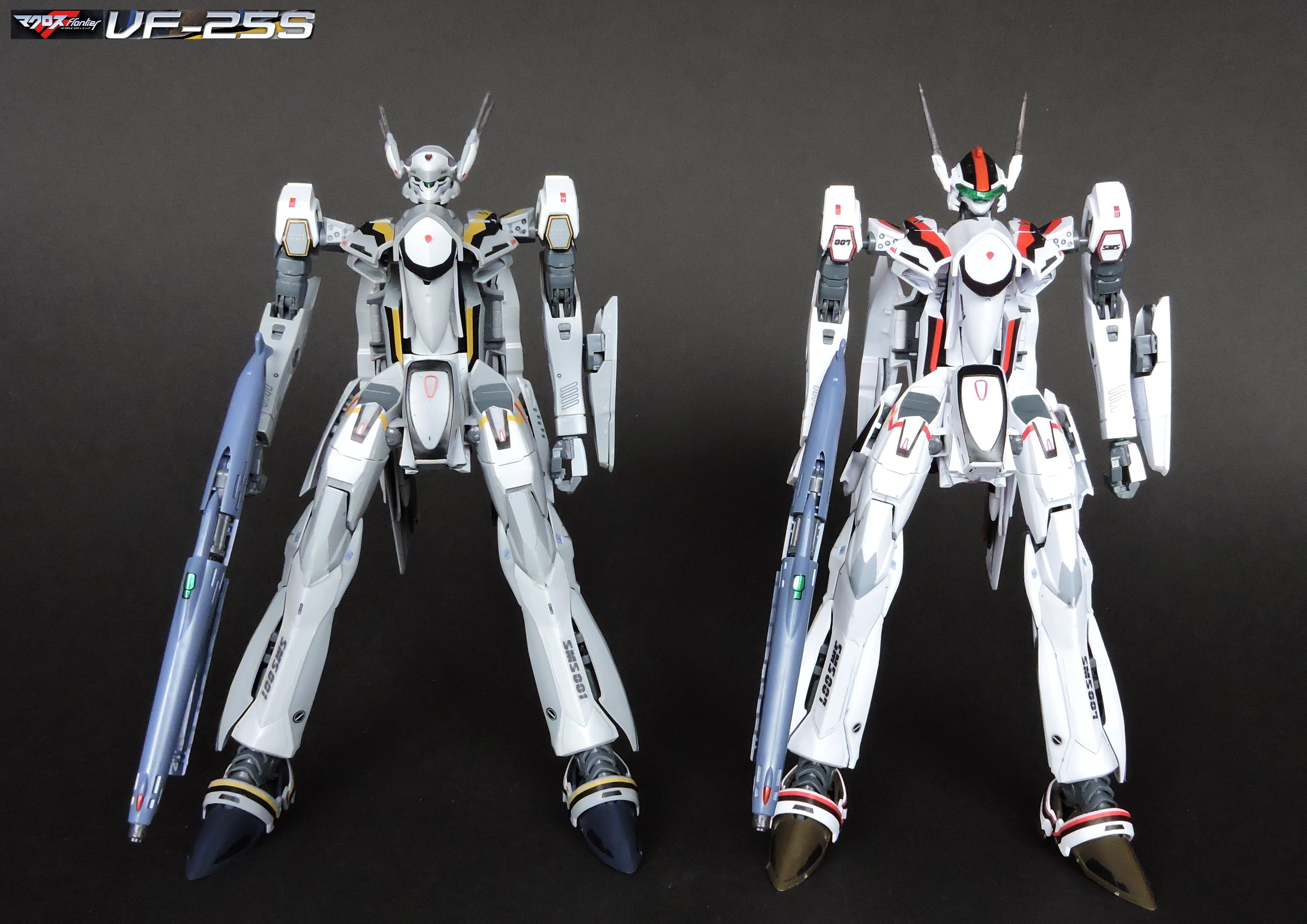 バンダイ マクロスF 1/72VF-25Sメサイアバルキリー オズマ機 その②