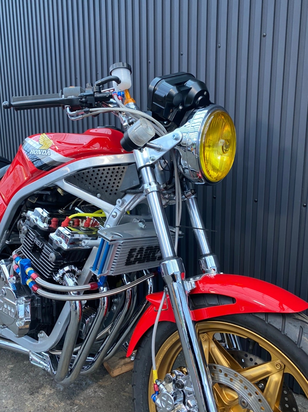 CBR400F完成！ | 静岡市の絶版車専門店フレンズ！大人気ブログ♪今日の