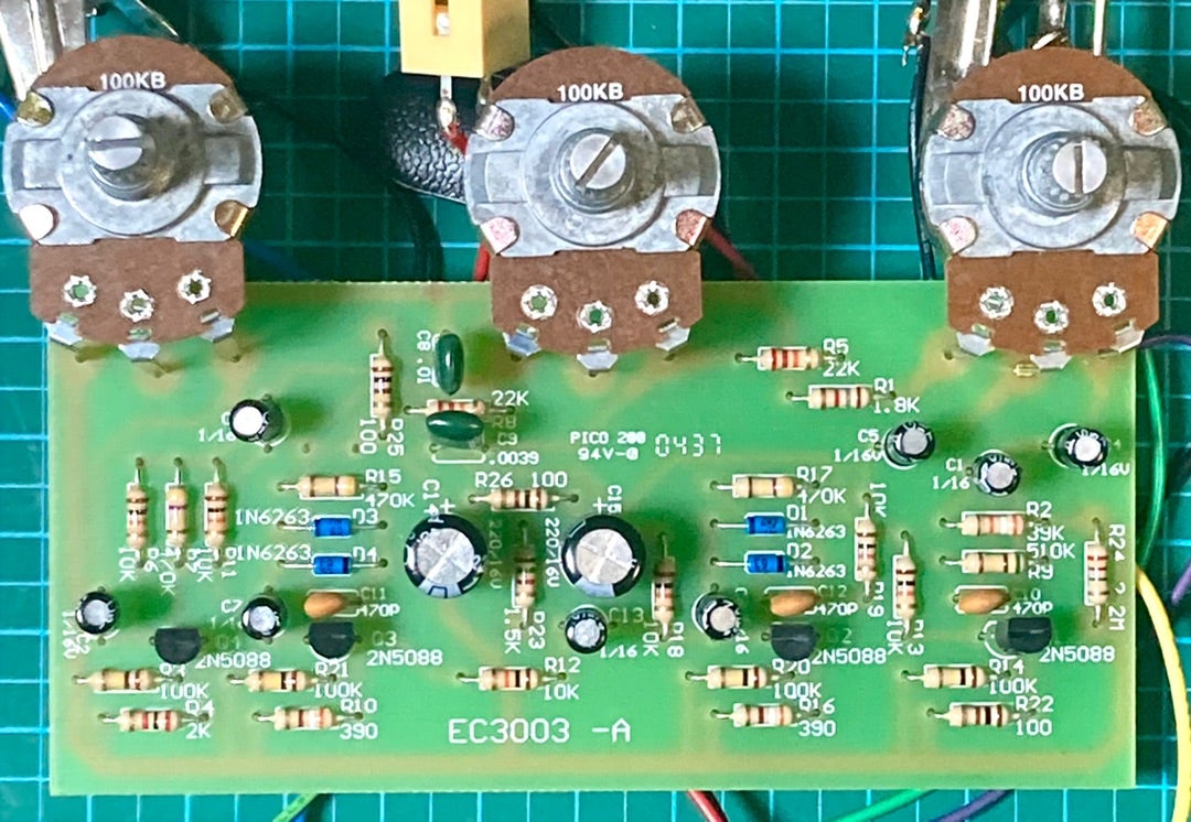時代と共に進化し続けるBIGG MUFF | ギターダー 〜工房の片隅で〜