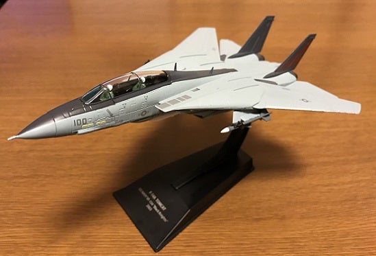 コレクションと実機 F14トムキャット VF154 Black Knights。 | 健太王国