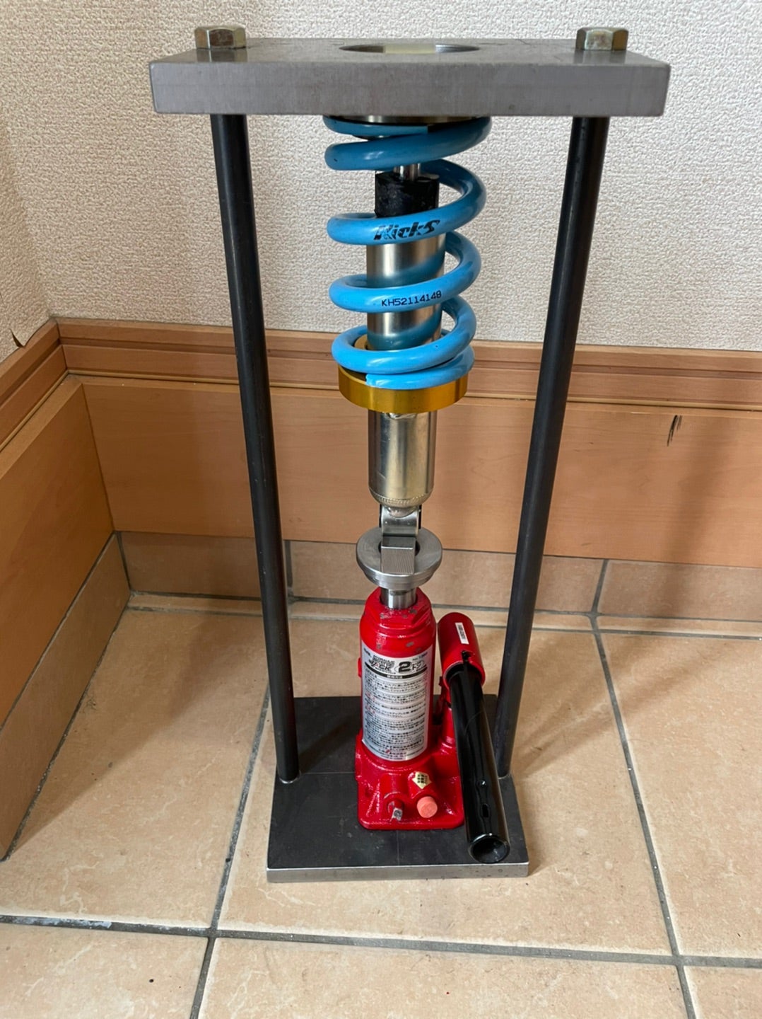 HRC GROM リヤスプリング交換 | ツッタニブログ