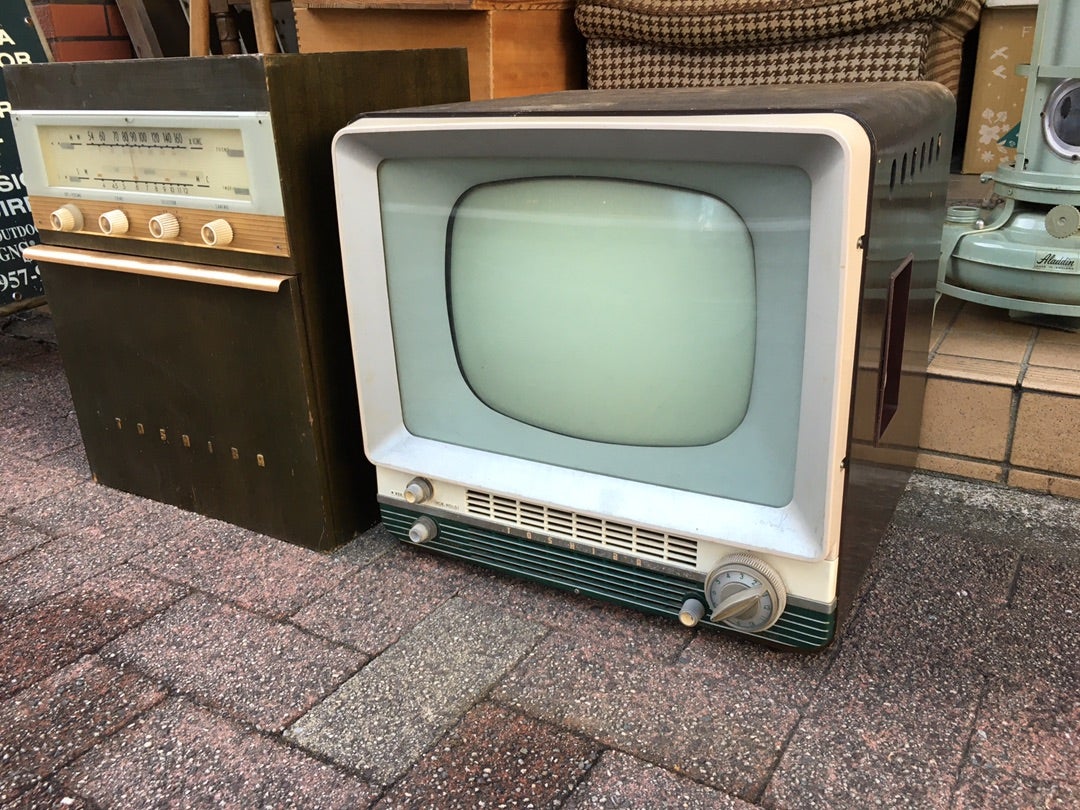 昭和レトロ・インテリアに！】東芝 テレビ放送波ブースター CB22