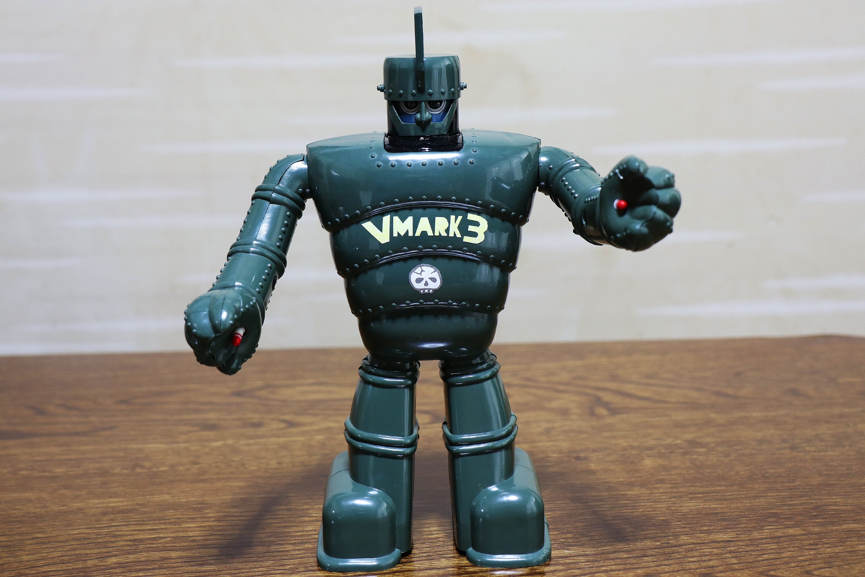 V3号 ロボット ( ビッグ X ) 当時物 今井科学 の 修理 | プラリーマン日記